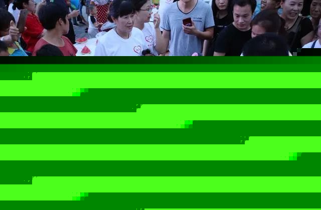 吃瓜黑料免费——揭秘网络世界的娱乐狂潮